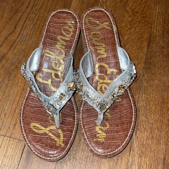 •SAM EDELMAN•LIKE NEW BEJEWELED SILVER LEATHER RANDI CORK WEDGE THONG SANDAL 8.5 - Picture 4 of 9
